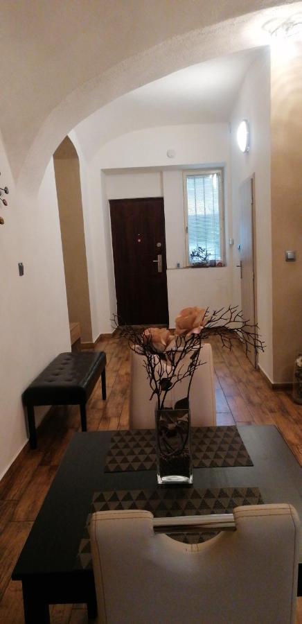 Apartment Jakubska 676 *