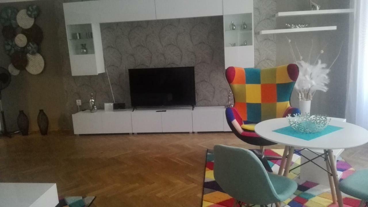Apartment Jakubska 676 *